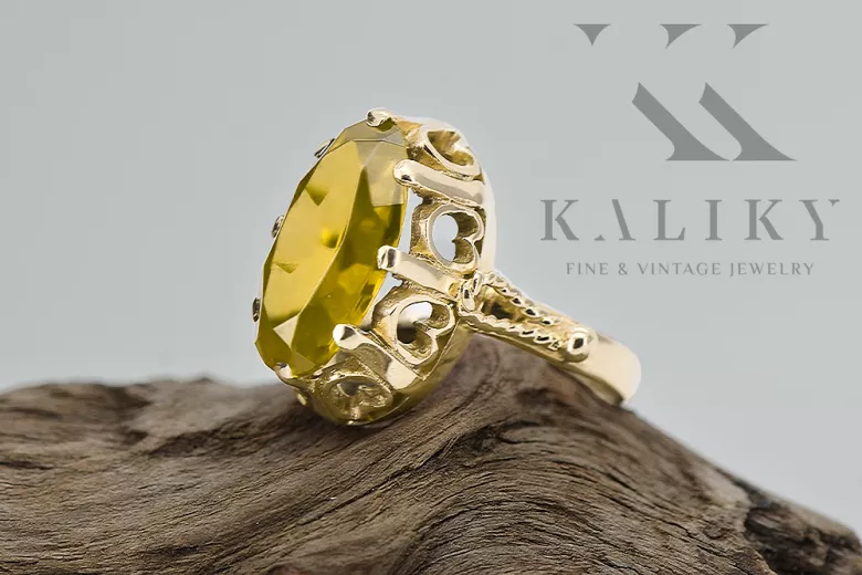 Yellow Peridot 14K Yellow gold Ring Vintage vrc134y